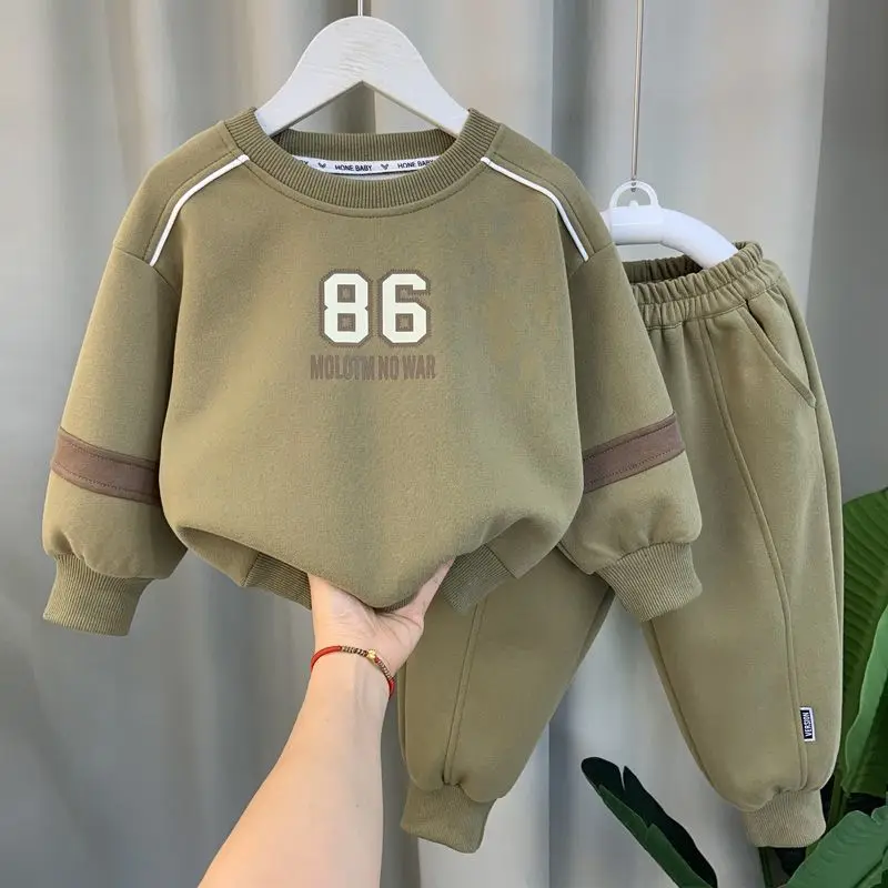 Running Gear For Kids - ชุดเสื้อผ้าเด็กผู้ชายฤดูใบไม้ผลิ/ฤดูใบไม้ร่วง ปี 2026 ชุดกีฬาเด็ก ชุดวอร์มเด็ก เสื้อยืดแขนยาวพิมพ์ลายตัวอักษร